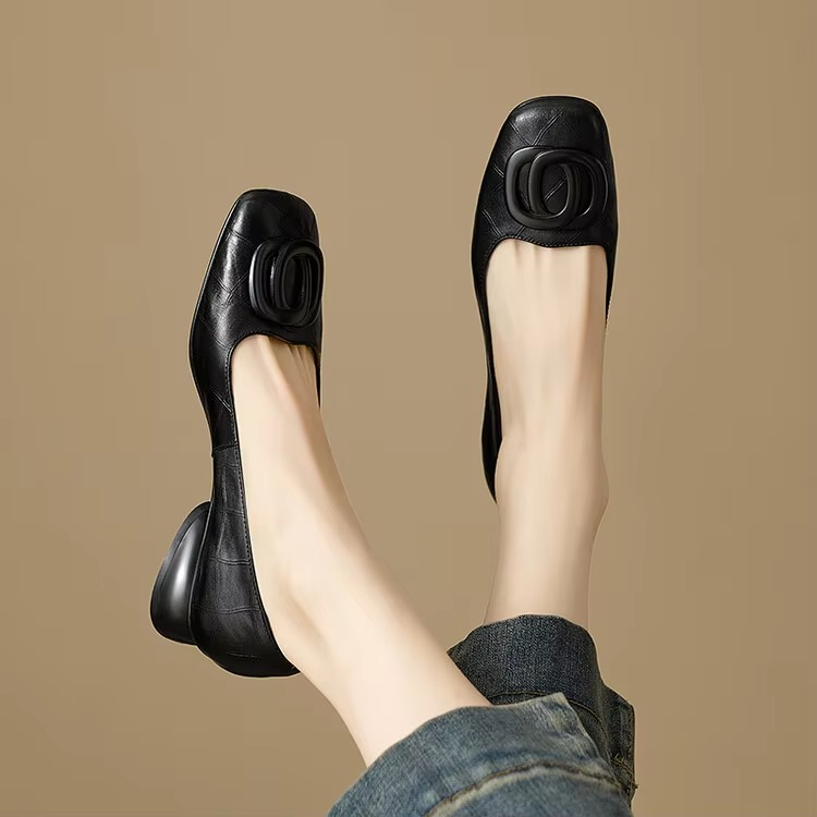 Odile | Elegant Ballet Flats — Eleanor Mayfair (1)